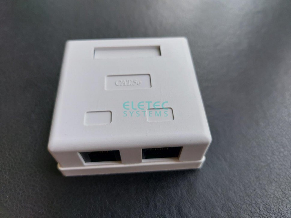 Розетка накладная комбинированная компьютер+телефон RJ-45(8p8c) + RJ-11(6p4c), Eletec